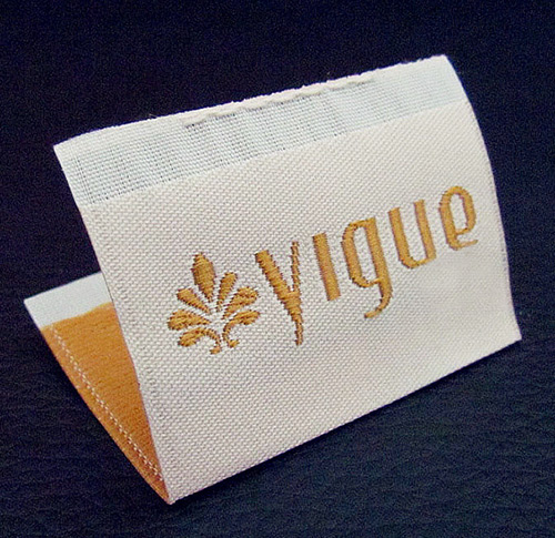 brand name woven label