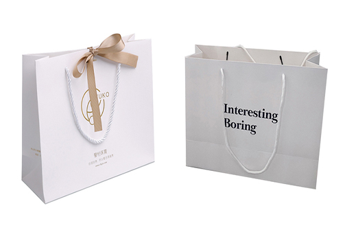 Custom Fashion Logo Print Cosmetics Packaging White Gift Shopping Paper Bags With Button 